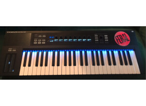 Native Instruments Komplete Kontrol S49 (24042)