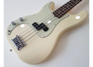 Fender American Professional Precision Bass (47126)