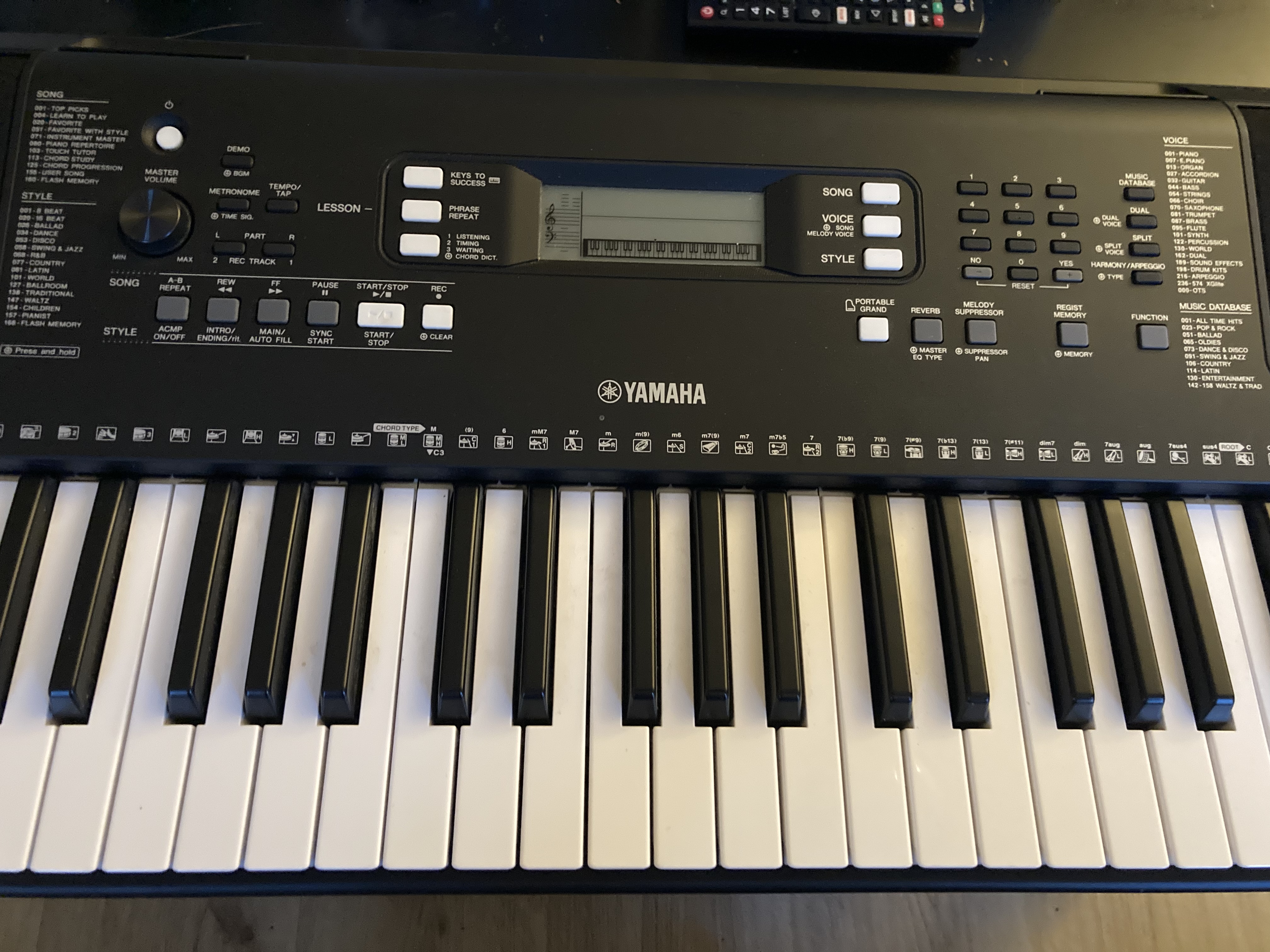 yamaha psr e363 cena