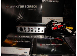 Native Instruments Traktor Scratch Pro + Audio 8 DJ