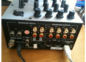 Allen & Heath Xone:2D