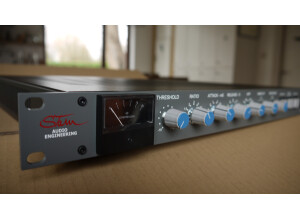 Stam Audio Engineering SA4000 MK2 – Analog VCA Stereo Buss Compressor (64362)