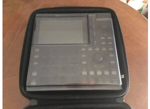 Mpc + deck visible dans box