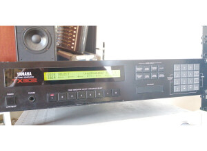 Yamaha TX802 (6459)