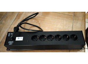 the t.racks Racksteckdose (55619)