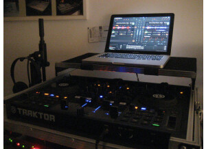 Native Instruments Traktor Kontrol S4 (73390)
