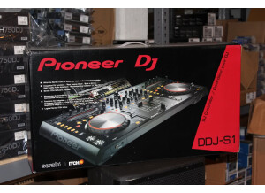 Pioneer DDJ-S1 (46640)