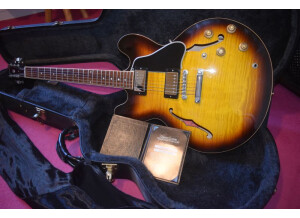 Gibson ES-335 Dot Reissue Custom Shop