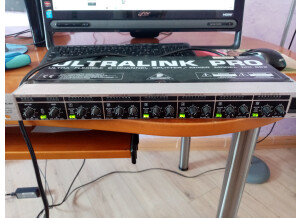 Behringer Ultralink Pro MX882 (7032)
