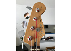 Fender Deluxe Active Jazz Bass [2004-current] (14918)