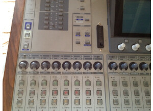 Tascam DM-3200 (37863)