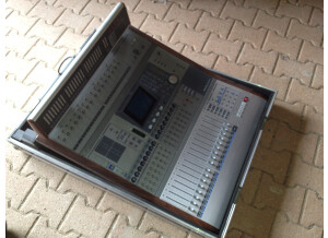 Tascam DM-3200 (96416)