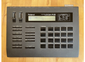 Roland R-8 (73877)