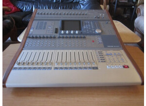 Tascam DM-3200 (37765)