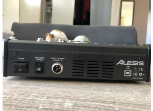 Alesis MultiMix 8 USB FX (72186)