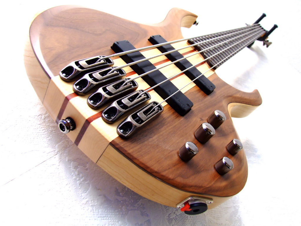 Ibanez BTB675 (Before 2013)