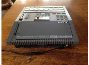Alesis HR-16 (47259)