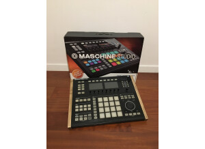 Native Instruments Maschine Studio (34328)