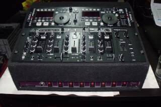 Behringer NOX1010