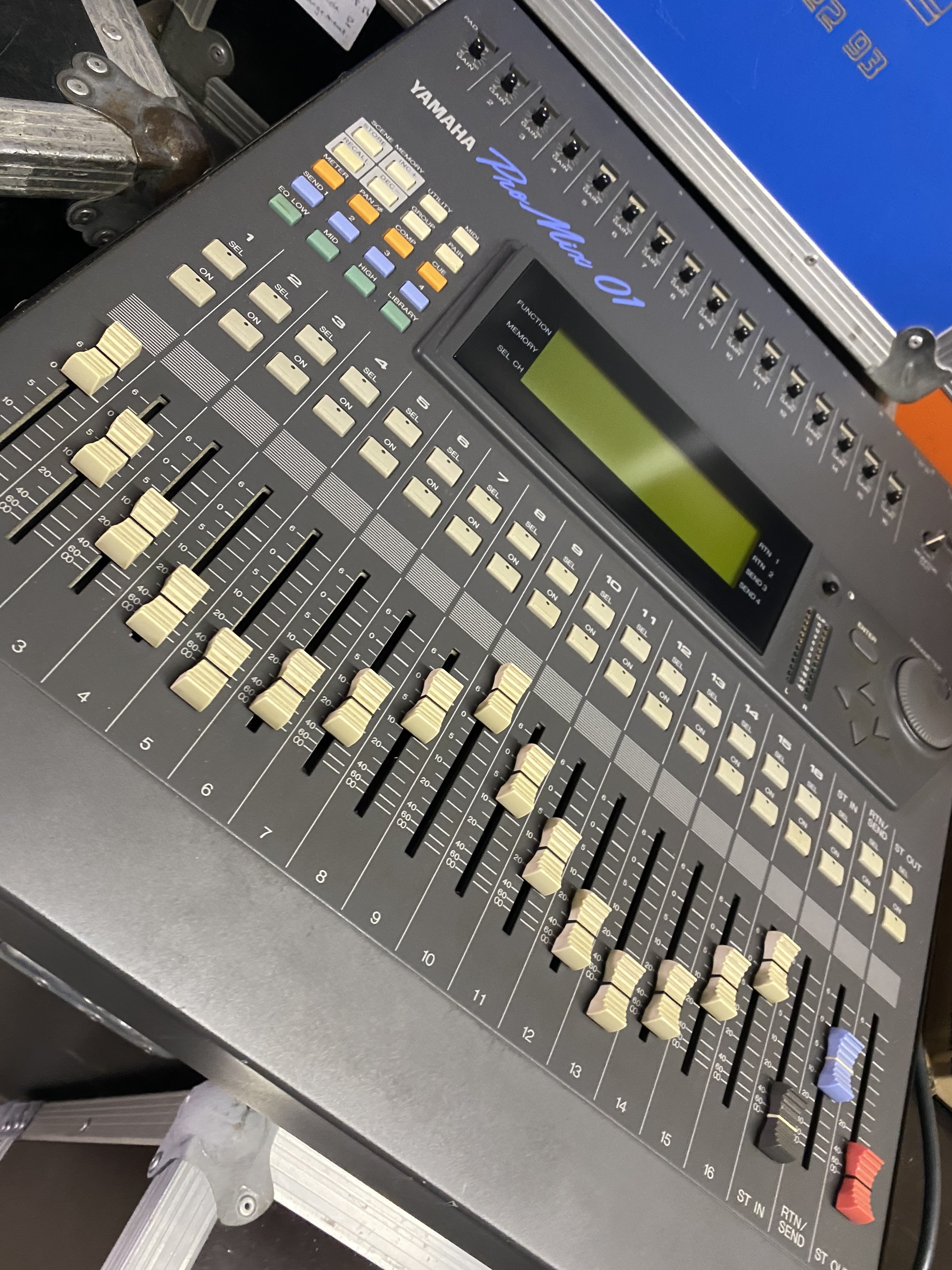 Yamaha Promix 01 (10136)