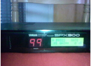 Yamaha SPX900 (72614)