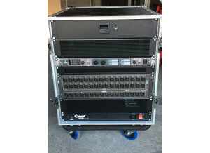 Behringer S32 (3944)
