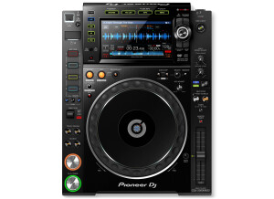 Pioneer-CDJ-2000-NXS2-DJ-Media-Player-1