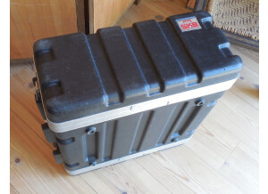 SKB Flight Case 19'' 4U SKB19-4U (12)