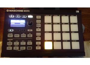 Native Instruments Maschine Mikro MKII (21351)