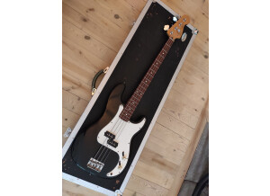 Fender Standard Precision Bass [1990-2005] (71712)