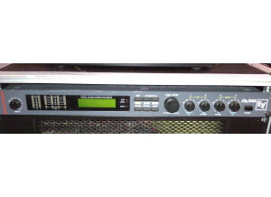 Electro-Voice DX 34