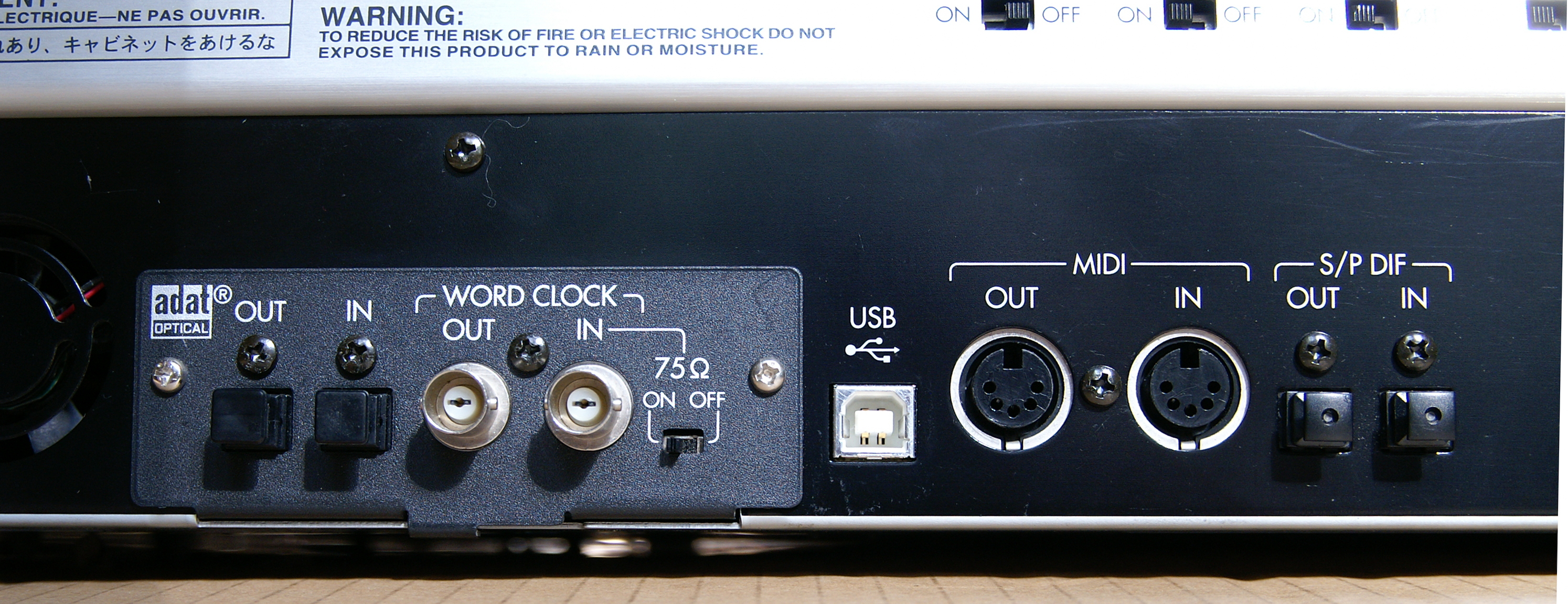 Korg D16XD (6875)