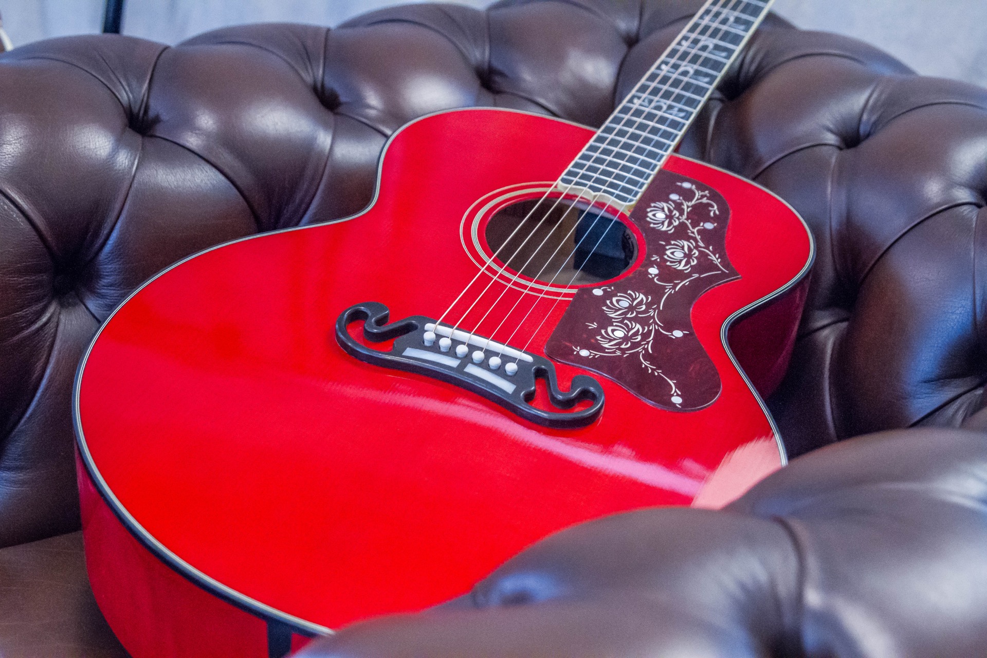 Gibson Orianthi Lotus SJ200 : OrianthiSJ200-2