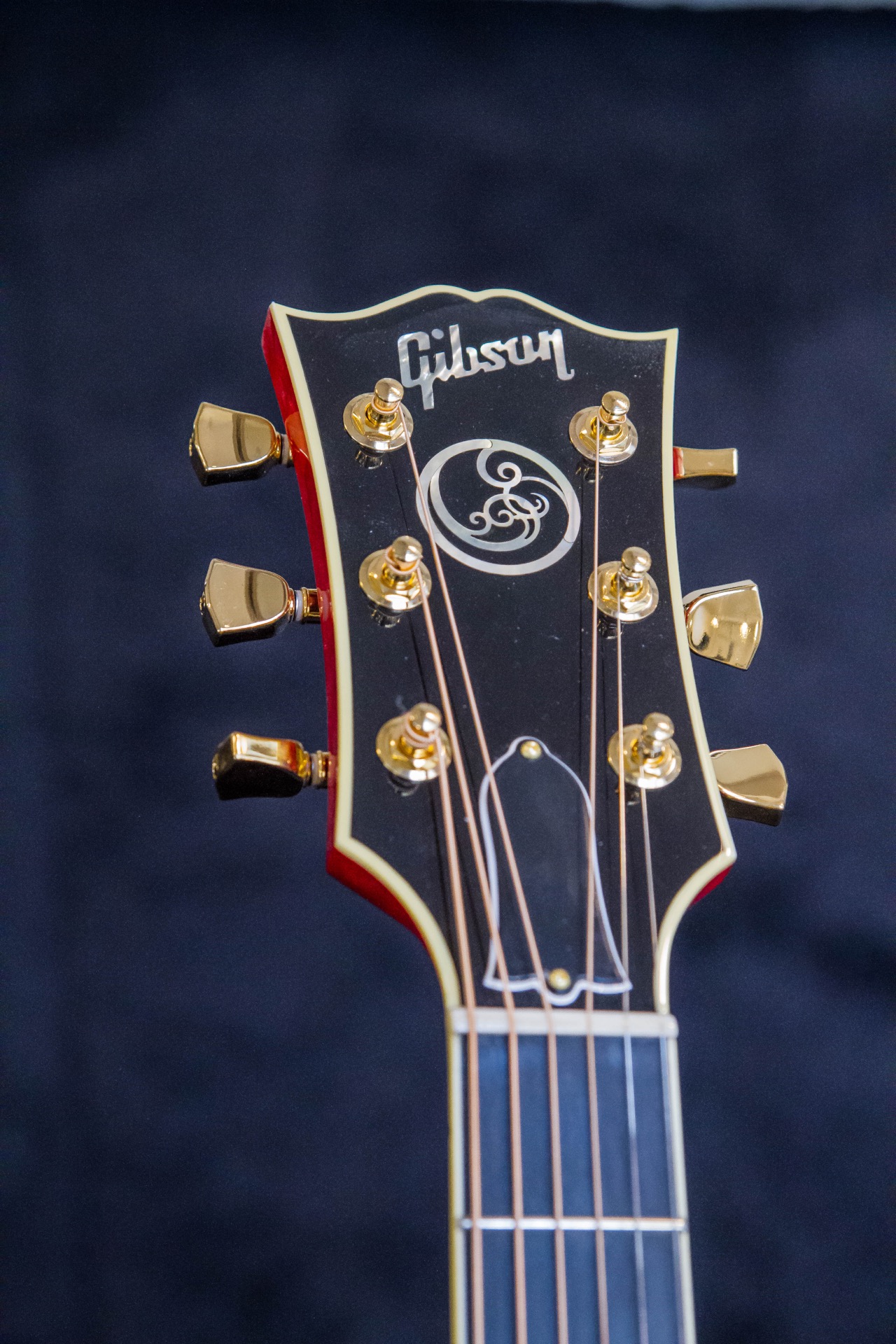 Gibson Orianthi Lotus SJ200 : OrianthiSJ200-10