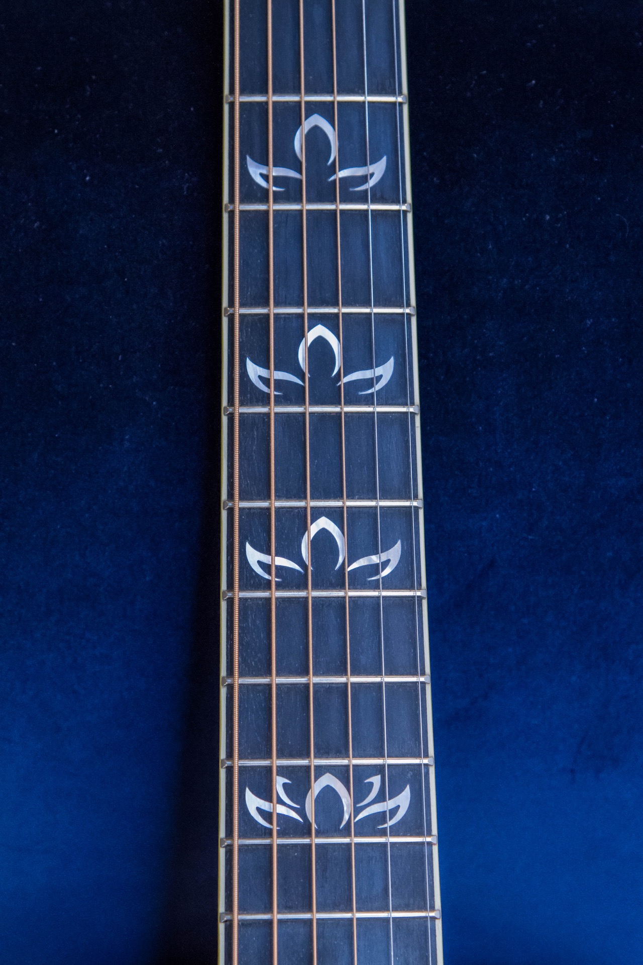 Gibson Orianthi Lotus SJ200 : OrianthiSJ200-11