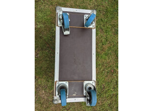 studio-la-boite-a-meuh-flight-case-fender-twin-65-dessous