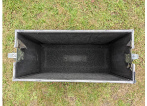 studio-la-boite-a-meuh-flight-case-fender-twin-65-interieur-capot