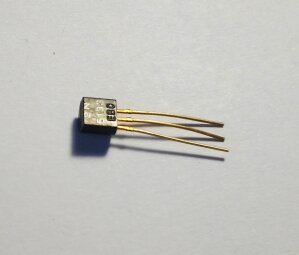 10 - transistor bipolaire.JPG 10 - transistor bipolaire.JPG