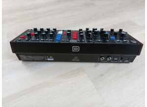 Behringer Model D (19822)