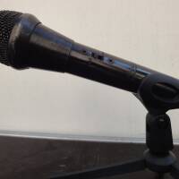 EXTRAORDINAIRE MICROPHONES DE CHANT STATIQUE à CONDENSATEUR : MILAB BM-75. Prix unitaire: