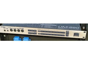 Edirol UM-880 (45800)
