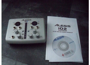 Alesis iO|2 (94612)