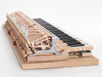 Pianos numériques : avantgrand_n3x Pianos numériques : avantgrand_n3x