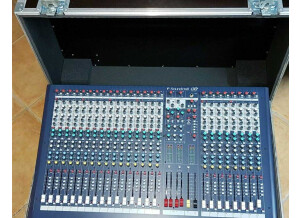 Soundcraft-LX-7-II-24-Studio-Live-mixer-_57-2