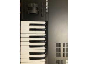 Native Instruments Komplete Kontrol S61 mk2 (616)