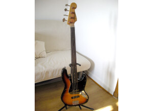 Fender [American Standard Series] Jazz Bass Fretless - 3-Color Sunburst Rosewood