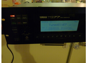 Yamaha TG77 (87832)