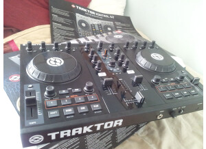 Native Instruments Traktor Kontrol S2 (16149)