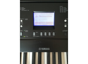 Yamaha DGX-650