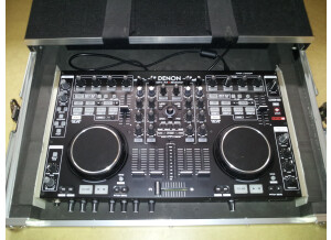 Denon DJ DN-MC6000 (71795)